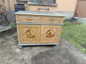 Credenza laccata